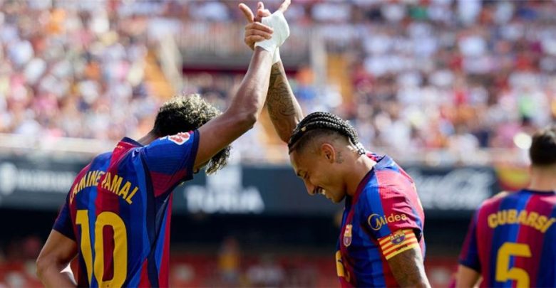 حكم مباراة برشلونة وفينورد في دوري أبطال أوروبا