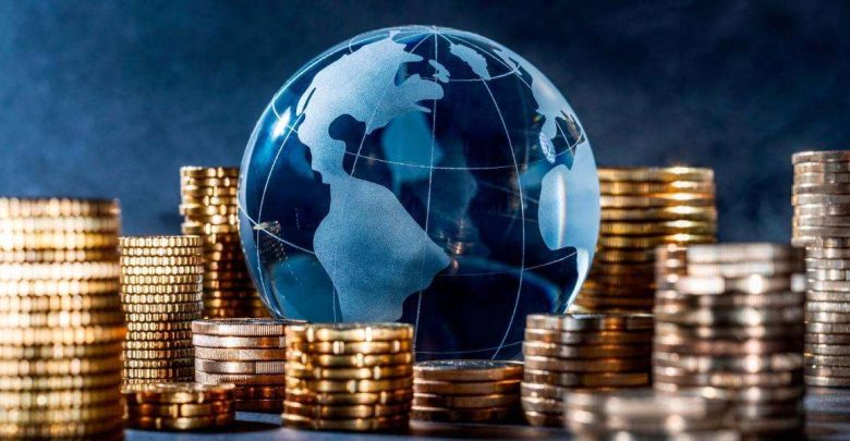 حنان رمسيس: استمرار الحرب يهدد الاقتصاد العالمي بموجة تضخم وركود