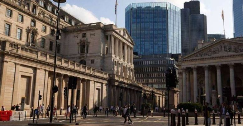 خبير اقتصادي: ملايين الأوروبيين يعجزون عن سداد فاتورة الطعام بسبب التضخم وتجميد الأجور