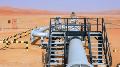 خلال 6 أسابيع.. أرامكو تسعى لإعادة تشغيل خط "شرق غرب" بالطاقة الكاملة
