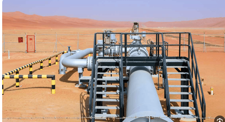 خلال 6 أسابيع.. أرامكو تسعى لإعادة تشغيل خط "شرق غرب" بالطاقة الكاملة