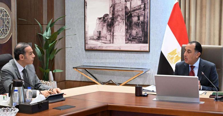 رئيس الوزراء يبحث مع رئيس الرقابة المالية أحدث تطورات القطاع المالي غير المصرفي وجهود حماية المتعاملين