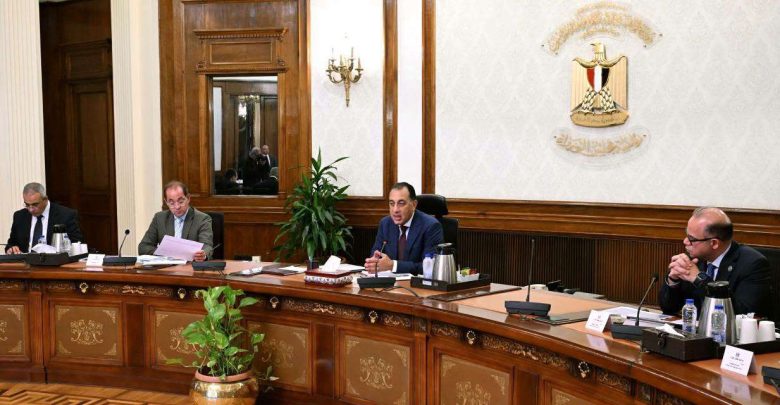 رئيس الوزراء يتابع جهود تحفيز الإنتاج المحلي وتعميق التصنيع الوطني وزيادة الصادرات