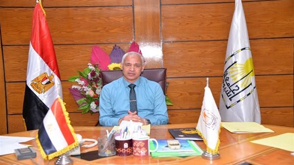 رئيس جامعة أسيوط يبحث تطوير القرية الأوليمبية ورفع كفاءة المنشآت الرياضية