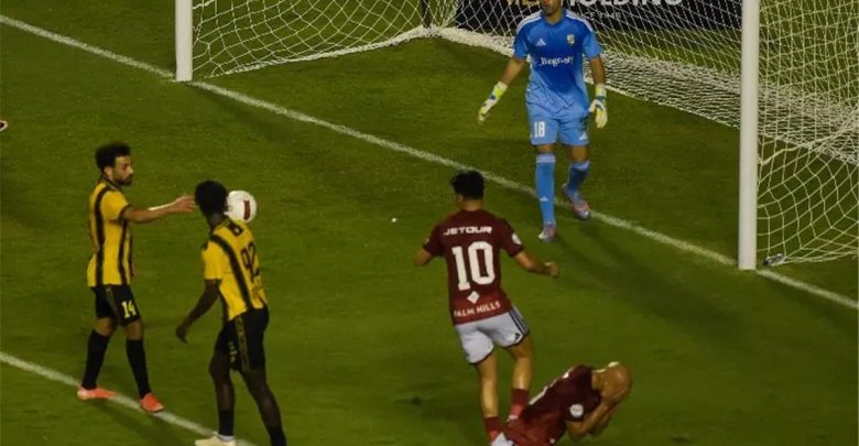 رجل مباراة الأهلي والمقاولون العرب في الدوري