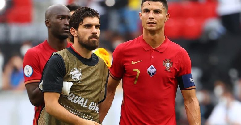 رونالدو يدعم روبن نيفيز بعد هتافات جوتا: يجب اتخاذ إجراءات قوية