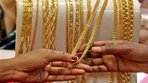 سعر الذهب اليوم يقفز.. مفاجأة عيار 21 بالمصنعية في الصاغة