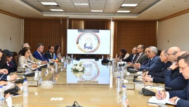 سفيرة رومانيا تشيد بما تمتلكه وزارة الإنتاج الحربي من قدرات تصنيعية متميزة وخبرات متراكمة