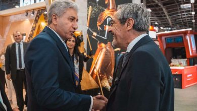في إطار الترويج للسياحة المصرية.. وزير السياحة يستقبل نظيره الفرنسي بمعرض IFTM Top Resa بباريس