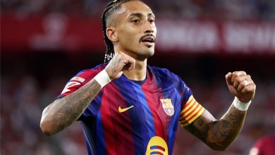 فيديو | البرازيلي وجه طلبًا.. الكشف عن حديث مثير بين رافينها وحكم مباراة برشلونة إشبيلية