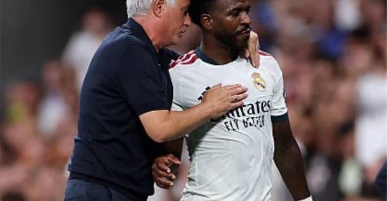 فيديو | تصرف مثير من مورينيو تجاه فينيسيوس جونيور خلال مباراة ريال مدريد وإنتر ميلان