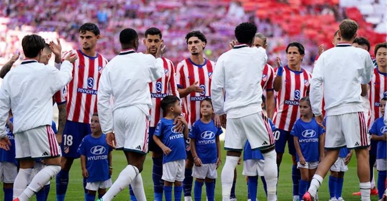 فيديو | "حالتا طرد".. شجار قوي بين لاعبي ريال مدريد وأتلتيكو بين الشوطين
