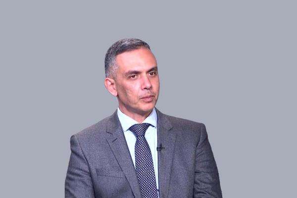 قرار البنك المركزي المقبل.. هل تتجه أسعار الفائدة إلى التثبيت حتى نهاية 2026؟ خبير اقتصادي يُجيب