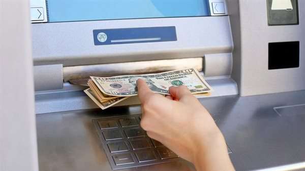 ماكينات ATM بنك مصر.. تعرف على خدمة الإيداع الدولاري والعملات الأجنبية