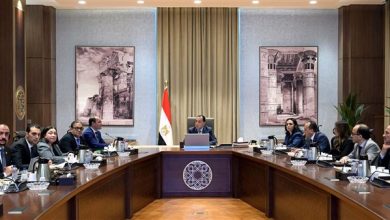 مجلس الوزراء يوقف العمل بنظام العمل عن بُعد الأحد.. ويصدر عدد من القرارات الجديدة