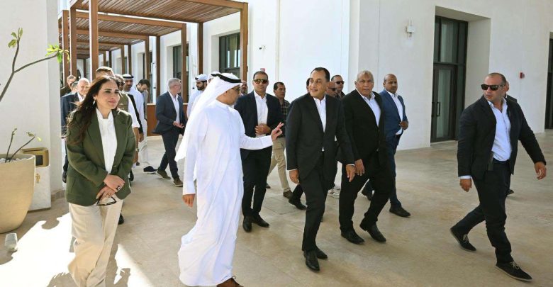 مدبولي يتفقد «بورتالونا» و«وادي يم».. تفاصيل جديدة من قلب رأس الحكمة