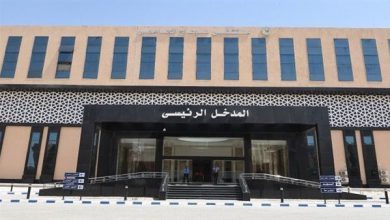 مستشفيات جامعة سوهاج تنقذ حياة شاب بعد حادث طريق مروع