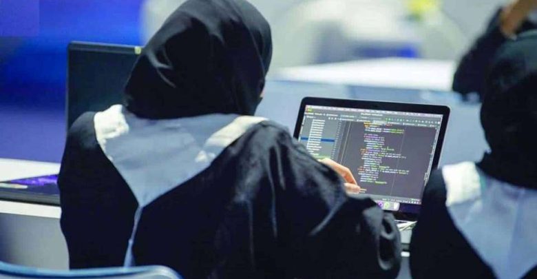 مشاركة السعوديات في سوق العمل تتجاوز المستهدفات السابقة.. وارتفاع معدل البطالة إلى 6.5%