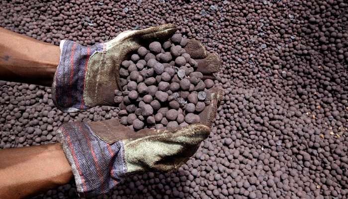 مصر أولى بدولارها.. 5 ملايين طن بليت فائضًا ومليار دولار تذهب إلى الاستيراد
