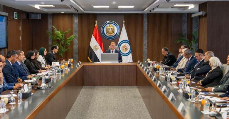 هيئة البترول: 4.5 مليار دولار استثمارات البحث والإنتاج و28 مليون طن خام مكرر خلال 2025/2026