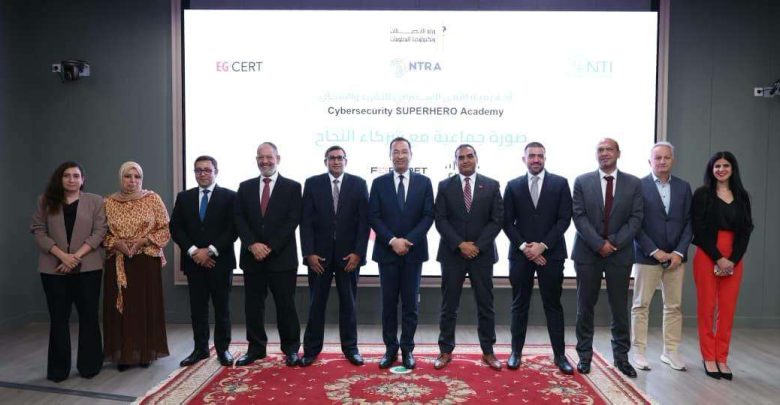 وزير الاتصالات: الذكاء الاصطناعي سلاح ذو حدين يتطلب كوادر مؤهلة.. وتخريج الدفعة الثالثة لأكاديمية الأمن السيبراني
