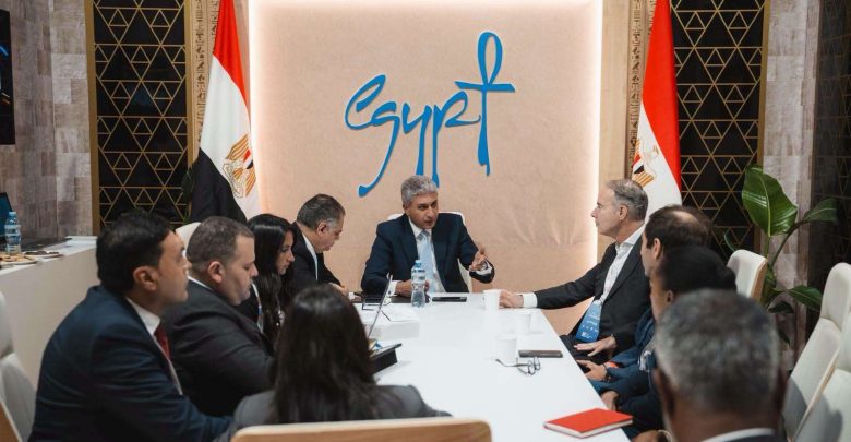 وزير السياحة يستعرض استراتيجية الترويج للمقصد السياحي المصري