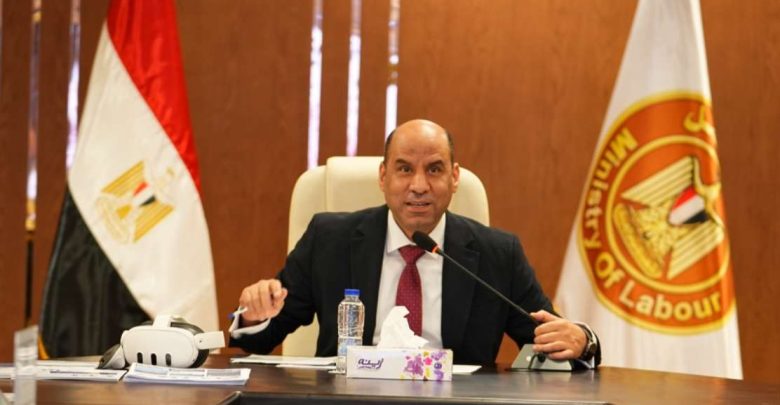 وزير العمل: البطالة تتراجع إلى 5.8% بعد تجاوزها 13% في أعوام سابقة
