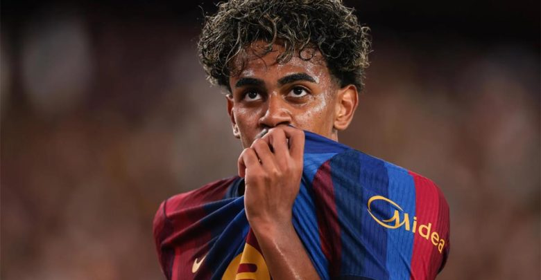 يامال يوجه رسالة بعد فشل صفقة ألفاريز ويتهرب من مقارنة ثلاثي برشلونة وريال مدريد