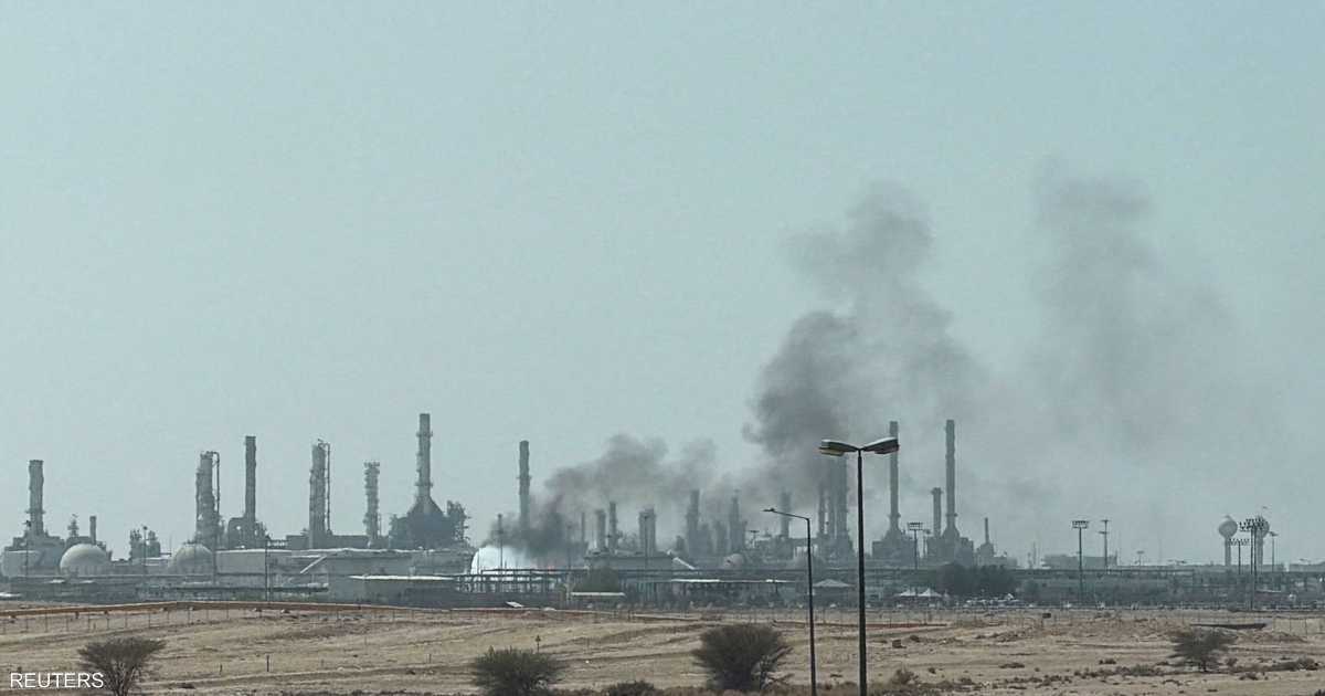 الحوثيون يعلنون استهداف شركة أرامكو بصواريخ في الرياض