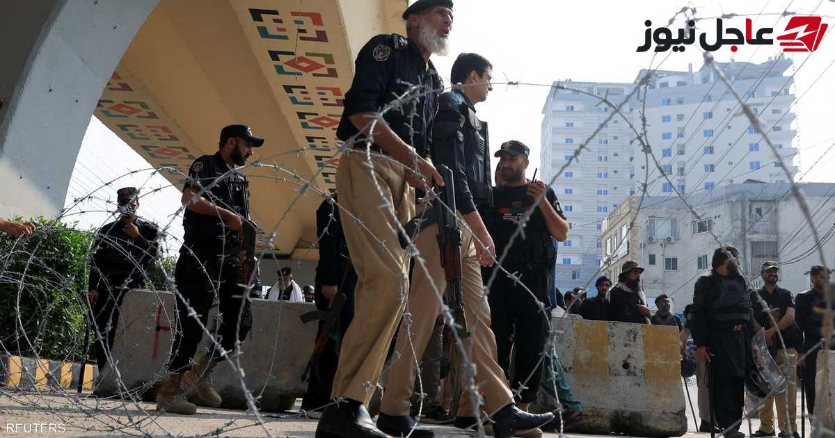 باكستان تعلن تعليق عمل حكومة خيبر بختونخوا ونشر الجيش في الإقليم