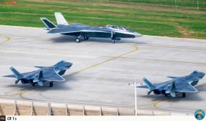 أسطول مقاتلات J-20 الشبحية الصيني يتوسع نحو 1000 طائرة بحلول 2030 ما يثير قلق التفوق الجوي الأمريكي