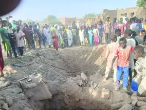 مقتل وإصابة أكثر من 70 مدنياً في هجوم طائرات مسيرة جنوب دارفور وفق مصادر محلية