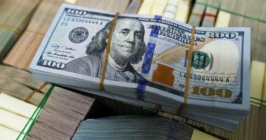 استقرار سعر الدولار في البنوك اليوم بعد تقلبات الربع الأخير