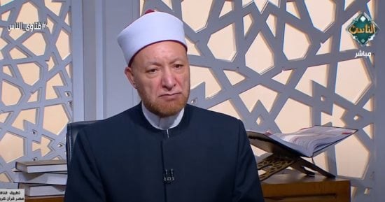 أمين الفتوى يوضح حكم مطالبة الأخت بسداد الدين المستحق عليها من شقيقها