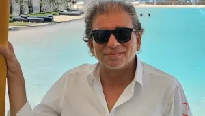 تعليق خالد يوسف على المشهد الجريء لحورية فرغلي في فيلم كلمني شكرا