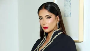 منى زكي وريهام عبد الغفور تحتفلان بالعرض الأول لمسلسل طالع نازل