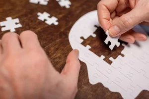 7 مشروبات يومية تنشط الذاكرة وطرق الوقاية من مرض ألزهايمر بحسب خبراء الصحة