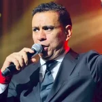 محمود الليثي يكشف أسباب إقامته المستمرة في الفندق مع أولاده ويعلق على التفاصيل