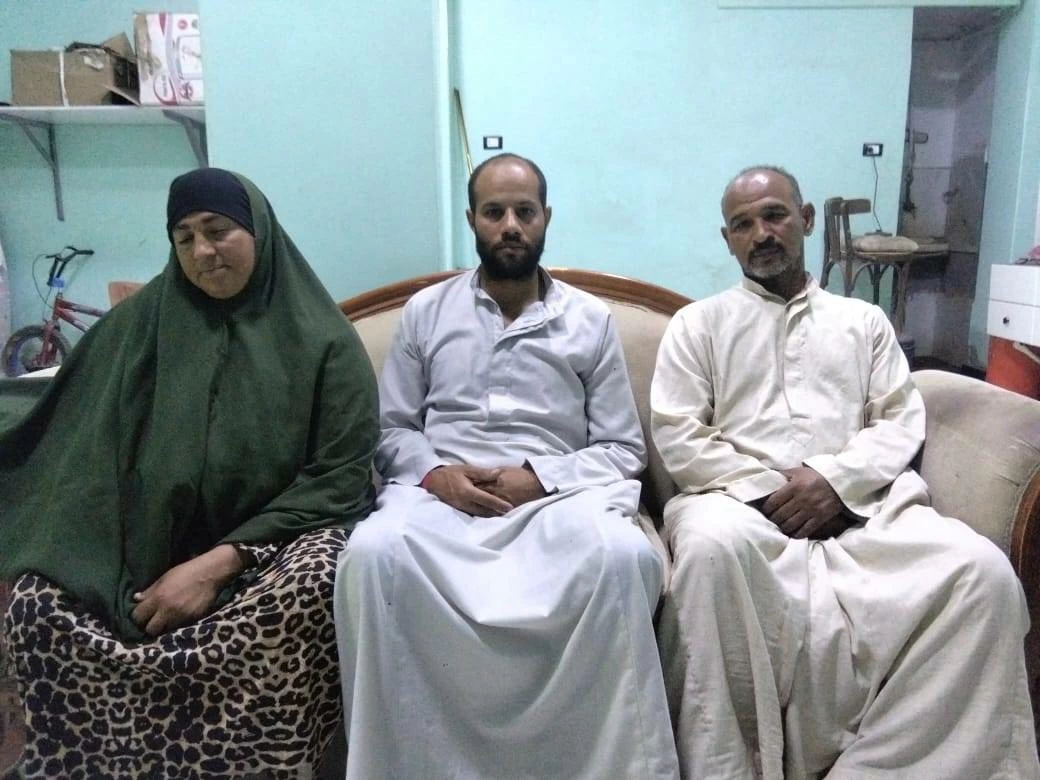 نجل ضحية مذبحة قرية شمس الدين في بني مزار: ما لم يُحكٍ يعيد الأحزان لنا