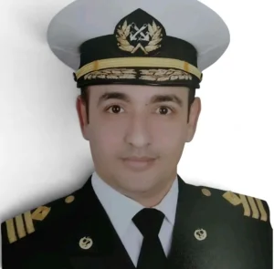 المصري الناجي من غرق سفينة البحر الأسود يؤكد تعرض السفينة لثلاث ضربات بمسيرة وزورقين مفخخين خلال 15 دقيقة