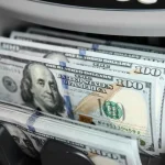 الدولار يرتفع 1.08 جنيه رغم تدفق 328.5 مليون دولار من الأموال الساخنة خلال أسبوع