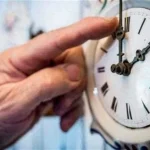 يوم الجمعة بدء التوقيت الشتوي في مصر وتأخير الساعة 60 دقيقة رسميًا