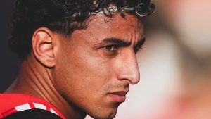 لاعب الأهلي يثير جدلًا واسعًا بأسلوبه اللافت في أحدث ظهور على انستجرام