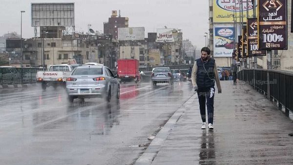 أمطار مفاجئة تضرب جمصة بالدقهلية.. تحرك عاجل لشفط المياه ورفع آثار الأمطار من الشوارع