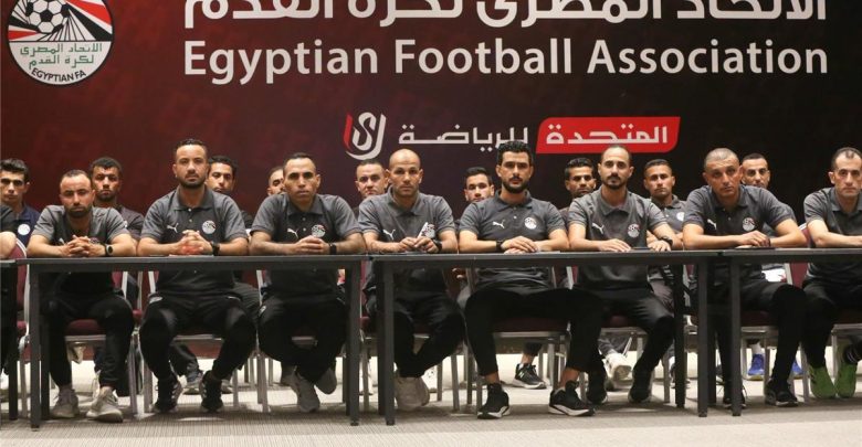 خاص بالأسماء | اتحاد الكرة يرسل قائمة الحكام الدولية إلى "فيفا"