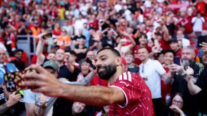 ليفربول يواجه شرطًا جزائيًا مرتفعًا لضم البديل المحتمل لمحمد صلاح في أنفيلد