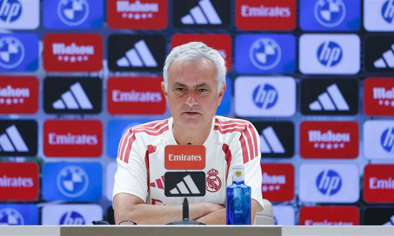 مورينيو يشيد بلاعبي ريال مدريد ويؤكد أن الأزمات الكبيرة لم تكن كافية لإرهاقهم
